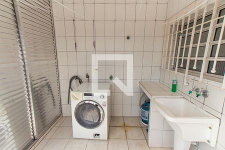 Casa para alugar com 150m², 2 quartos e 1 vaga Casa para alugar com 150m², 2 quartos e 1 vagaÁrea de Serviço