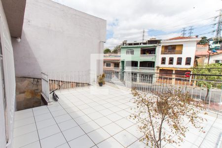 Casa para alugar com 150m², 2 quartos e 1 vaga Casa para alugar com 150m², 2 quartos e 1 vagaQuintal