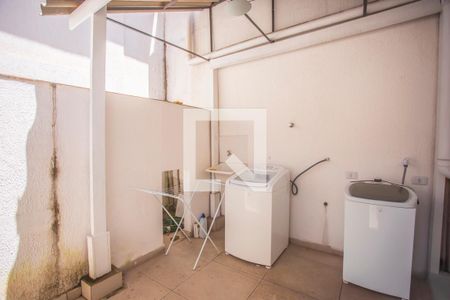 Studio para alugar com 20m², 1 quarto e sem vaga Studio para alugar com 20m², 1 quarto e sem vagaÁrea comum - Lavandeiria coletiva
