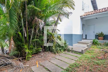 Casa para alugar com 159m², 4 quartos e 3 vagasEntrada social