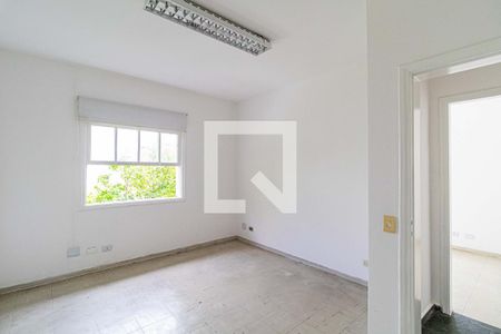 Casa para alugar com 159m², 4 quartos e 3 vagasSuite