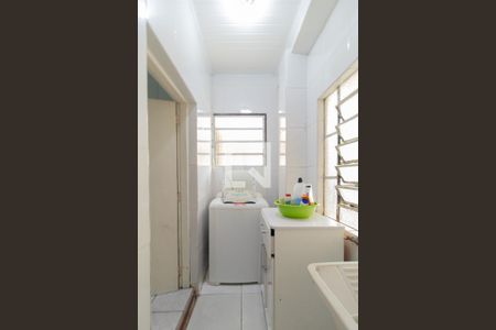 Casa à venda com 244m², 7 quartos e 6 vagasCozinha e área de serviço - Casa 2