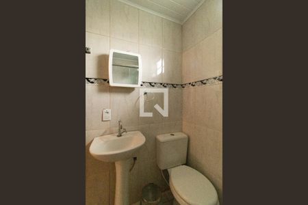 Casa à venda com 244m², 7 quartos e 6 vagasBanheiro do Quarto 3 - Casa 2