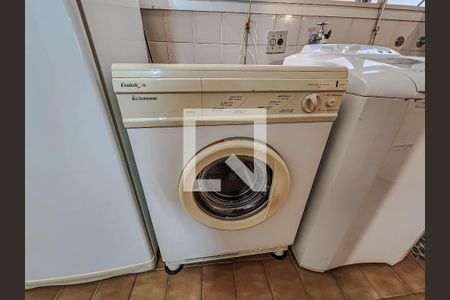 Apartamento para alugar com 130m², 3 quartos e 2 vagas Apartamento para alugar com 130m², 3 quartos e 2 vagasÁrea de Serviço