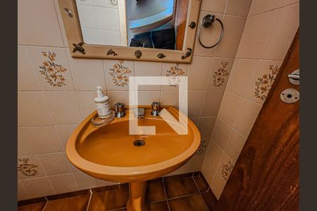 Apartamento para alugar com 130m², 3 quartos e 2 vagas Apartamento para alugar com 130m², 3 quartos e 2 vagasLavabo