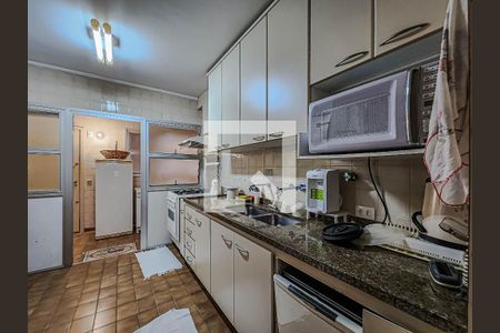 Apartamento para alugar com 130m², 3 quartos e 2 vagas Apartamento para alugar com 130m², 3 quartos e 2 vagasCozinha