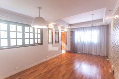 Sala de estar de casa para alugar com 4 quartos, 156m² em Vila Alvinopolis, São Bernardo do Campo