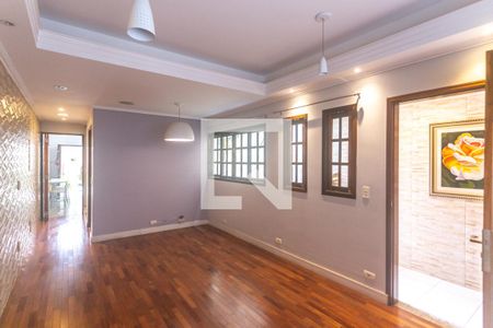 Sala de estar de casa para alugar com 4 quartos, 156m² em Vila Alvinopolis, São Bernardo do Campo