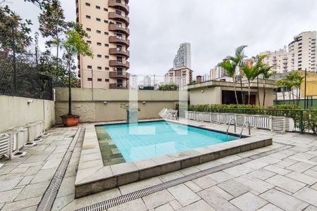 Apartamento à venda com 82m², 3 quartos e 2 vagasÁrea Comum - Piscina