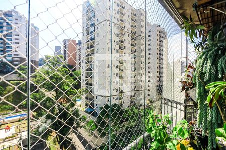 Apartamento à venda com 82m², 3 quartos e 2 vagasVista