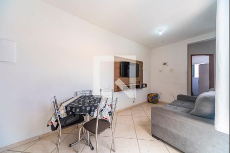 Sala de apartamento para alugar com 2 quartos, 38m² em Jardim Vila Rica, Santo André