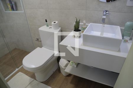 Casa à venda com 136m², 3 quartos e 2 vagasBanheiro Social