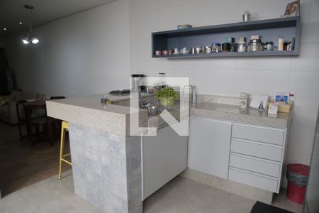 Casa à venda com 136m², 3 quartos e 2 vagasCozinha