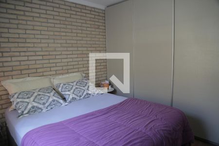 Casa à venda com 136m², 3 quartos e 2 vagasSuíte