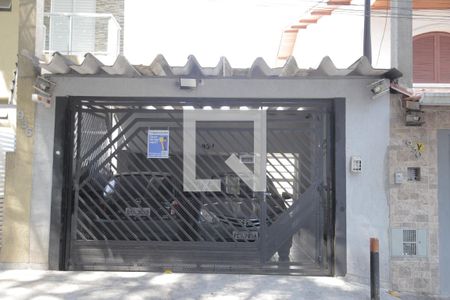 Casa à venda com 136m², 3 quartos e 2 vagasFachada