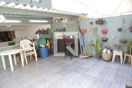 Casa à venda com 136m², 3 quartos e 2 vagasQuintal