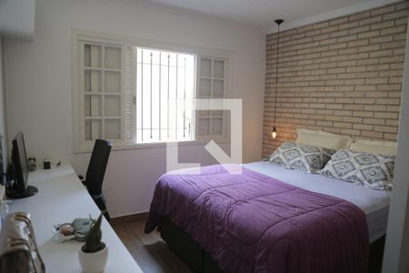 Casa à venda com 136m², 3 quartos e 2 vagasSuíte