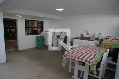 Casa à venda com 136m², 3 quartos e 2 vagasÁrea de Serviço