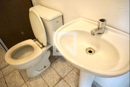 Casa à venda com 450m², 10 quartos e 6 vagasBanheiro