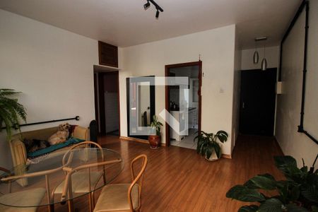 Sala de apartamento para alugar com 2 quartos, 77m² em Menino Deus, Porto Alegre