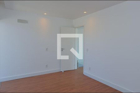 Casa de condomínio à venda com 142m², 4 quartos e 2 vagasSuite 2