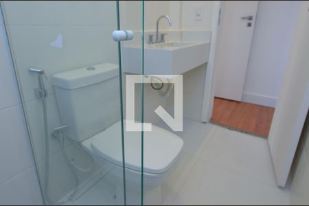 Casa de condomínio à venda com 142m², 4 quartos e 2 vagasBanheiro da Suíte 4