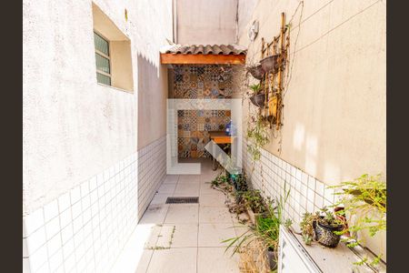 Casa à venda com 120m², 2 quartos e sem vagaArea de serviço