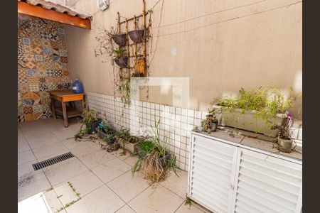 Casa à venda com 120m², 2 quartos e sem vagaArea de serviço