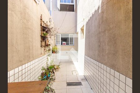 Casa à venda com 120m², 2 quartos e sem vagaArea de serviço