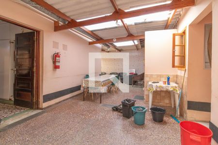 Casa para alugar com 250m², 6 quartos e 5 vagas Casa para alugar com 250m², 6 quartos e 5 vagasÁrea de Serviço