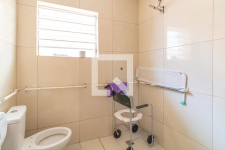 Casa para alugar com 250m², 6 quartos e 5 vagas Casa para alugar com 250m², 6 quartos e 5 vagasBanheiro