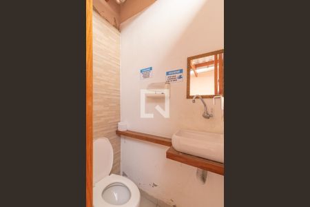 Casa para alugar com 250m², 6 quartos e 5 vagas Casa para alugar com 250m², 6 quartos e 5 vagasbanheiro