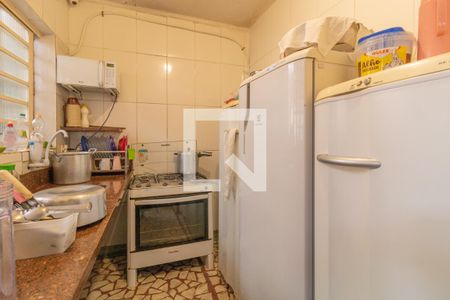 Casa para alugar com 250m², 6 quartos e 5 vagas Casa para alugar com 250m², 6 quartos e 5 vagasCozinha