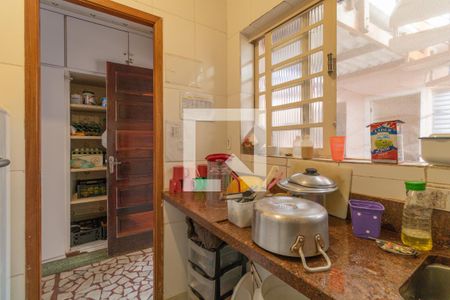 Casa para alugar com 250m², 6 quartos e 5 vagas Casa para alugar com 250m², 6 quartos e 5 vagasCozinha