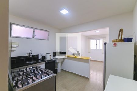 Casa para alugar com 49m², 1 quarto e 1 vaga Casa para alugar com 49m², 1 quarto e 1 vagaCozinha e Área de Serviço