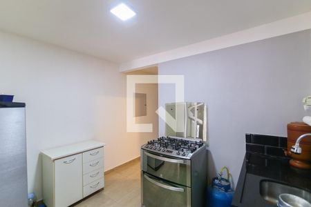 Casa para alugar com 49m², 1 quarto e 1 vaga Casa para alugar com 49m², 1 quarto e 1 vagaCozinha e Área de Serviço