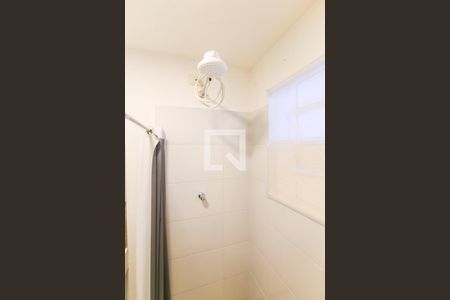 Casa para alugar com 49m², 1 quarto e 1 vaga Casa para alugar com 49m², 1 quarto e 1 vagaBanheiro