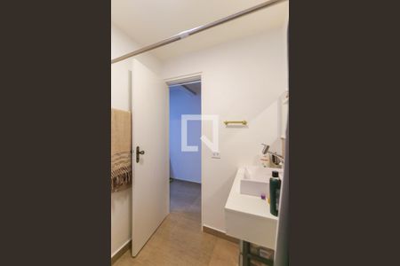 Casa para alugar com 49m², 1 quarto e 1 vaga Casa para alugar com 49m², 1 quarto e 1 vagaBanheiro