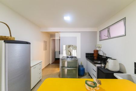Casa para alugar com 49m², 1 quarto e 1 vaga Casa para alugar com 49m², 1 quarto e 1 vagaCozinha e Área de Serviço