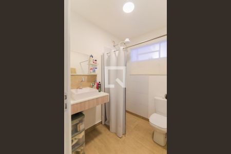 Casa para alugar com 49m², 1 quarto e 1 vaga Casa para alugar com 49m², 1 quarto e 1 vagaBanheiro