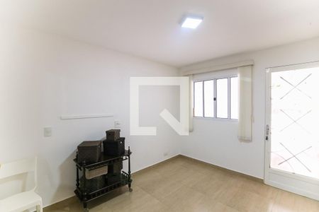 Casa para alugar com 49m², 1 quarto e 1 vaga Casa para alugar com 49m², 1 quarto e 1 vagaSala