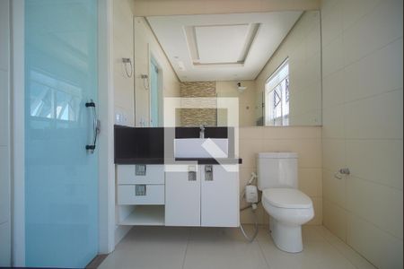 Casa para alugar com 220m², 3 quartos e 2 vagasBanheiro da Suíte