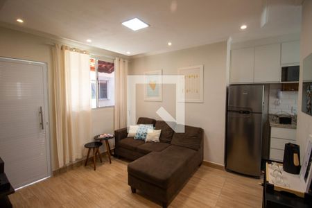 Casa de condomínio para alugar com 54m², 2 quartos e 1 vaga Casa de condomínio para alugar com 54m², 2 quartos e 1 vagaSala