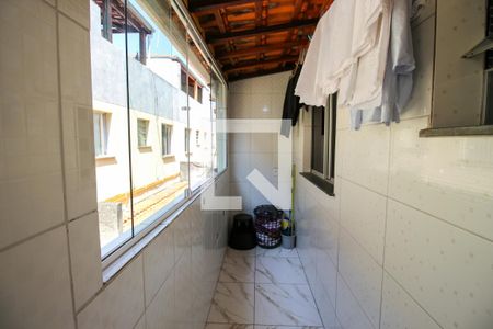 Casa de condomínio para alugar com 54m², 2 quartos e 1 vaga Casa de condomínio para alugar com 54m², 2 quartos e 1 vagaVaranda