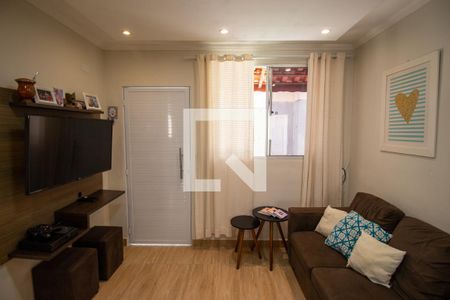 Casa de condomínio para alugar com 54m², 2 quartos e 1 vaga Casa de condomínio para alugar com 54m², 2 quartos e 1 vagaSala