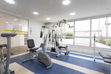 Apartamento para alugar com 75m², 2 quartos e 2 vagasÁrea comum - Academia