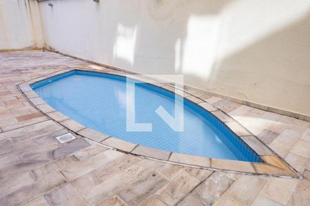 Apartamento para alugar com 75m², 2 quartos e 2 vagasÁrea comum - Piscina