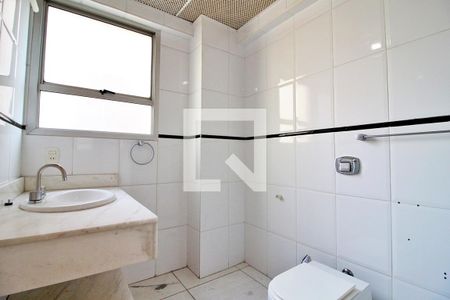 Apartamento para alugar com 128m², 3 quartos e 2 vagasBanheiro