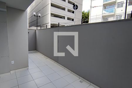 Apartamento para alugar com 60m², 2 quartos e 1 vagavaranda