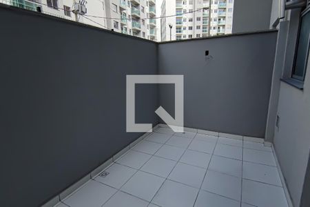 Apartamento para alugar com 60m², 2 quartos e 1 vagavaranda